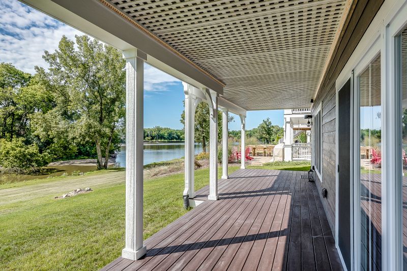 How Commercial Decks And Porches Enhance Outdoor Business Spaces
